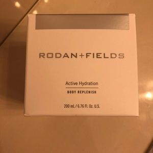 Rodan and Fields active hydration body replenish